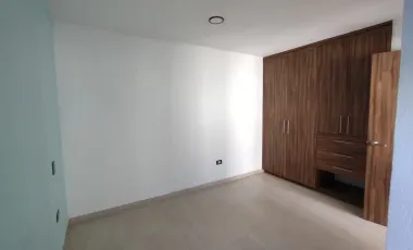 Casa en Renta en Cuautlancingo, Fraccionamiento con Amenidades y Recamara en Planta Baja