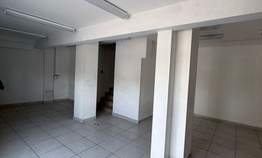 Venta de local sobre Eje central Lazaro Cardenas, cerca de Plaza Garibaldi, Ciudad de México