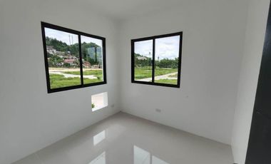 3 STOREY TOWNHOUSE for Sale in Acropolis Talamban Cebu FREE 1HP SPLIT TYPE AIRCON