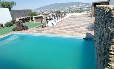 Renta de casa amueblada, con alberca en Cumbres 2do Sector, Monterrey