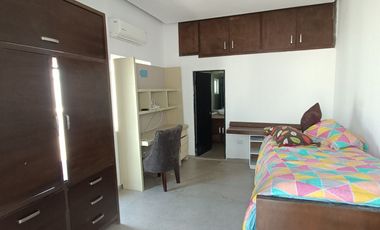 Renta de casa amueblada, con alberca en Cumbres 2do Sector, Monterrey