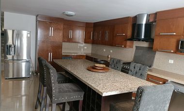 Renta de casa amueblada, con alberca en Cumbres 2do Sector, Monterrey