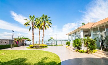 ¡Tu nuevo hogar de lujo en Mocolí Garden te espera!