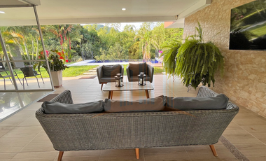 SE VENDE CASA CAMPESTRE EN COMBIA