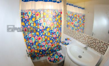 VENDEMOS Casa en Calle principal en excelente Villa