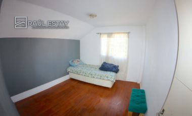 VENDEMOS Casa en Calle principal en excelente Villa