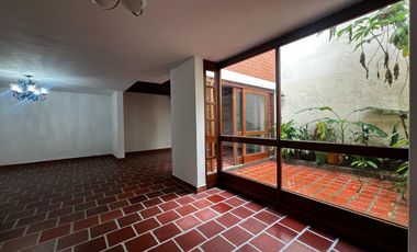 Casa  en arriendo, Loma Del Escobero, Envigado, Antioquia