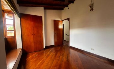 Casa  en arriendo, Loma Del Escobero, Envigado, Antioquia
