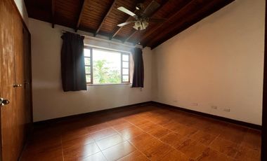 Casa  en arriendo, Loma Del Escobero, Envigado, Antioquia