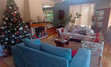 Fabulosa Propiedad En Venta Casa 600 Mts2 + 400Mts2 Galpones y Oficinas