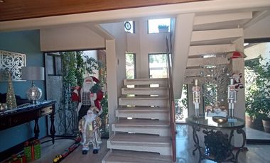 Fabulosa Propiedad En Venta Casa 600 Mts2 + 400Mts2 Galpones y Oficinas