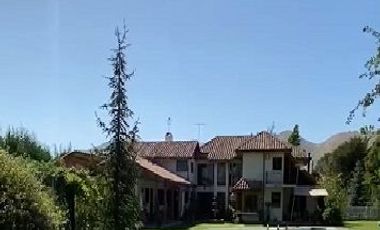 Fabulosa Propiedad En Venta Casa 600 Mts2 + 400Mts2 Galpones y Oficinas