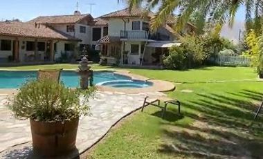 Fabulosa Propiedad En Venta Casa 600 Mts2 + 400Mts2 Galpones y Oficinas