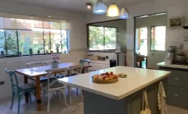 Fabulosa Propiedad En Venta Casa 600 Mts2 + 400Mts2 Galpones y Oficinas