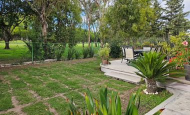 🏡 Casa con doble altura, chimenea y vista al green 🌳🔥 ¡En Club de Golf Tequis!