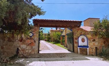 🎯 Inversionistas, ¡atención! Casa + 4 departamentos en terreno enorme, ¡potencial al máximo! 🌳💰