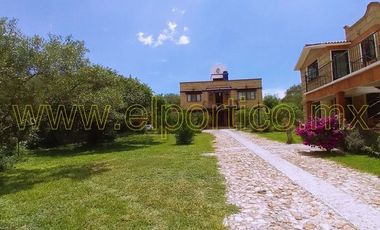 🎯 Inversionistas, ¡atención! Casa + 4 departamentos en terreno enorme, ¡potencial al máximo! 🌳💰