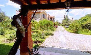 🎯 Inversionistas, ¡atención! Casa + 4 departamentos en terreno enorme, ¡potencial al máximo! 🌳💰