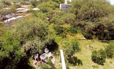🎯 Inversionistas, ¡atención! Casa + 4 departamentos en terreno enorme, ¡potencial al máximo! 🌳💰