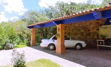 🎯 Inversionistas, ¡atención! Casa + 4 departamentos en terreno enorme, ¡potencial al máximo! 🌳💰