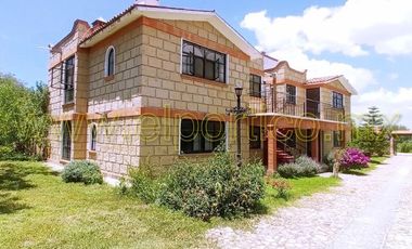🎯 Inversionistas, ¡atención! Casa + 4 departamentos en terreno enorme, ¡potencial al máximo! 🌳💰