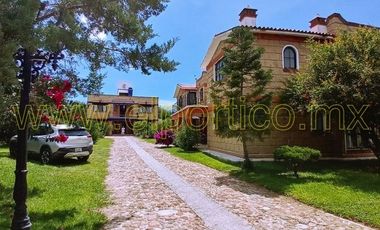 🎯 Inversionistas, ¡atención! Casa + 4 departamentos en terreno enorme, ¡potencial al máximo! 🌳💰