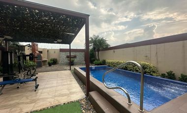 VENTA CASA ESTANCIAS DEL RIO