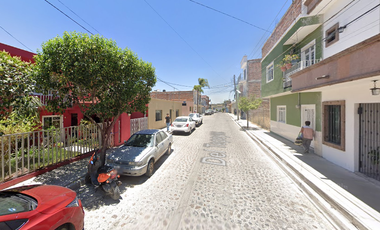 ¡ Bonita Casa En Venta ! - TEPEYAC, COL. EL SANTUARIO JALOSTITLAN, GUADALAJARA, JALISCO.