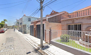 ¡ Bonita Casa En Venta ! - TEPEYAC, COL. EL SANTUARIO JALOSTITLAN, GUADALAJARA, JALISCO.