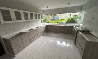 LINDA CASA EN CONDOMINIO, 4 DORMITORIOS, SANTIAGO DE SURCO