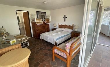 LOMAS SELVA cerca Wamart VENDO propiedad PROPIA CASA RETIRO, 7 recs. 1 piso