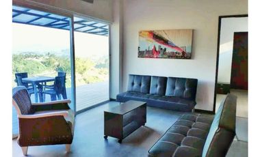 Venta 3 cabañas Peñol en un lote de 3.300