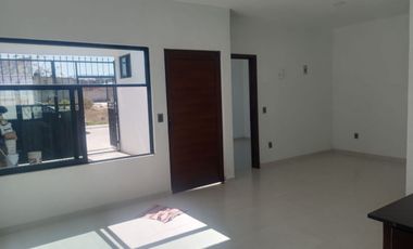 CASA DE 3 RECAMARAS EN FRACC TOLEDO $1,295,000