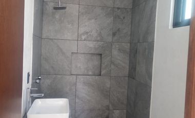 CASA DE 3 RECAMARAS EN FRACC TOLEDO $1,295,000