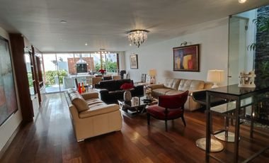 Vendo Espectacular Casa Frente A Parque, Surco, Cerca A Avenidas Benavides, Venturo, Aviación, Caminos Del Inca, Higuereta, Cerca A Centro Comercial C
