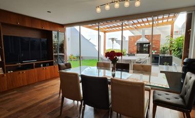 Vendo Espectacular Casa Frente A Parque, Surco, Cerca A Avenidas Benavides, Venturo, Aviación, Caminos Del Inca, Higuereta, Cerca A Centro Comercial C