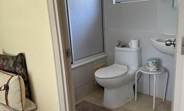 Hermosa casa amoblada en condominio en Machalí