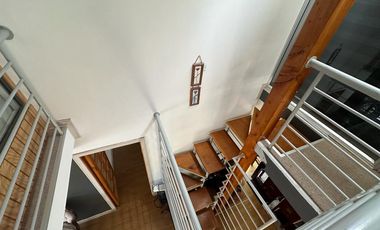 Hermosa casa amoblada en condominio en Machalí