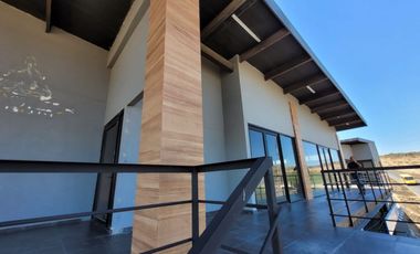 Local en PA con Terraza zona El Mirador.