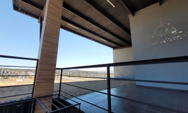 Local en PA con Terraza zona El Mirador.