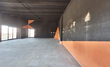 Local en PA con Terraza zona El Mirador.