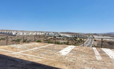 Local en PA con Terraza zona El Mirador.