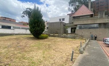 Propiedad comercial en alquiler 3.200m2T, Gran Colombia y Unidad Nacional