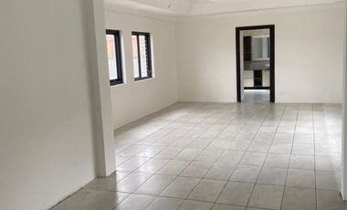 Propiedad comercial en alquiler 3.200m2T, Gran Colombia y Unidad Nacional