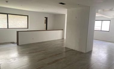 Propiedad comercial en alquiler 3.200m2T, Gran Colombia y Unidad Nacional