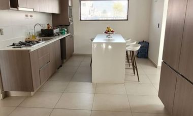 Casa en venta El Polo 4 dorm 3 baños con piscina en Machalí