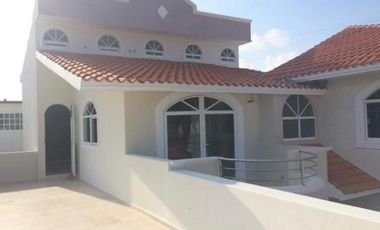 En VENTA Casa Residencial en el Fracc. Floresta