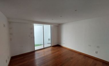 Residencia minimalista en renta o venta