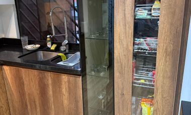 Venta Casa En Zona Comercial de Ventanilla