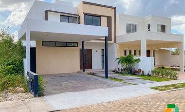 Casa en venta en privada al norte de Mérida